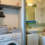 Appartement 2 Pièces Avec Piscine - Fr-1-748-30