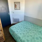 Appartement 2 Pièces Avec Piscine - Fr-1-748-30