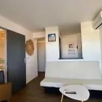 2 Pièces Avec Piscine - Fr-1-748-30 *