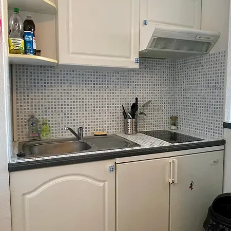 2 Pieces Avec Piscine - Fr-1-748-30 아파트